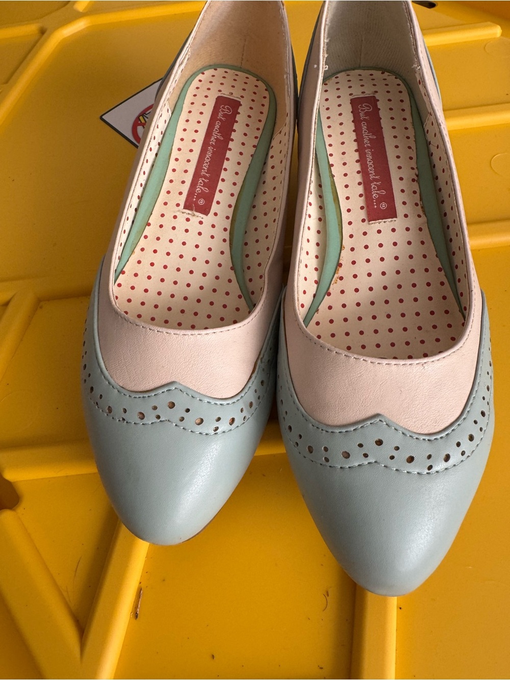 Vintage Inspired Two-Tone Mint and Cream Shoes